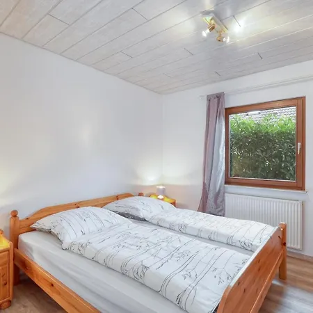 Seepark Bei Nina Mit Sauna Casa vacanze Kirchheim (Hessen)