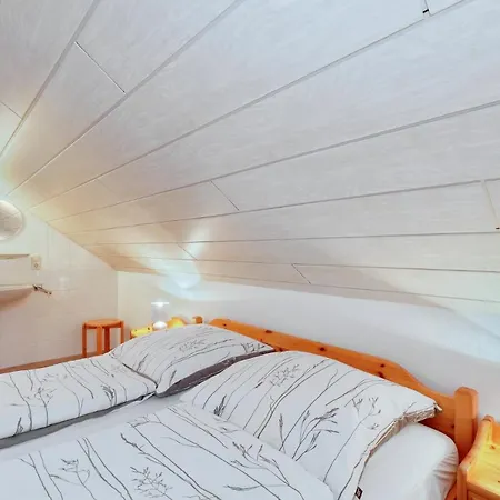 Seepark Bei Nina Mit Sauna * 基希海姆